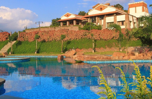 Kadambavanam Ethnic Village Resort