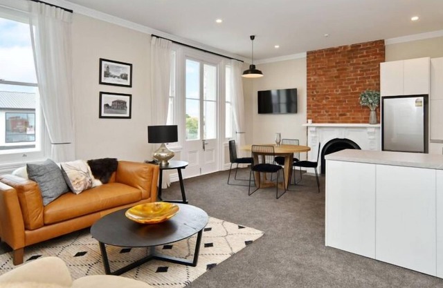 Kaiapoi Luxury Accommodation 1 -Historic and Luxury Apartment in Kaiapoi