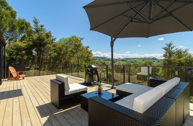 Kaimai Views Escape - Perfect Country Getaway for Couples!