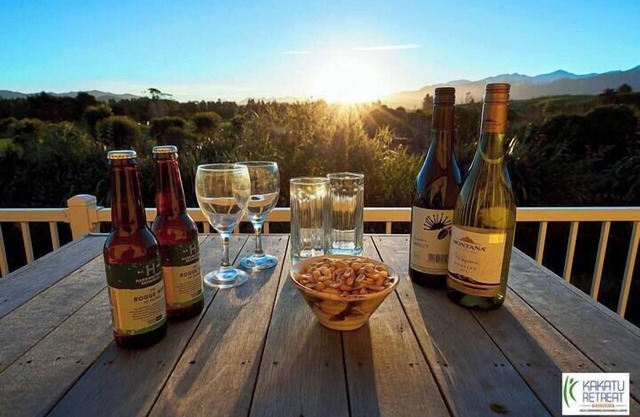 Kakatu Retreat - Rolling Hills, Kakatu Retreat | Rolling Hills | Breakfast Included