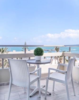 Kalamaki Mare Suites