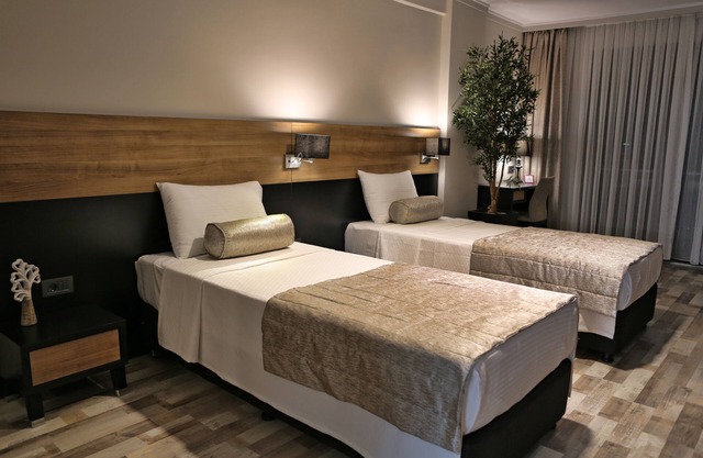 Kalevera Hotel