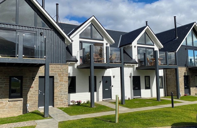 KALIPÉ, family friendly, with open fire in Kenmore