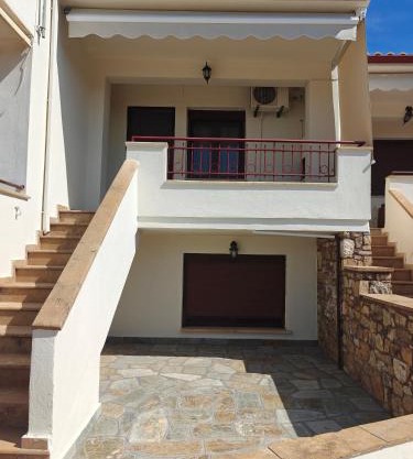 Kalives Beachview Family House