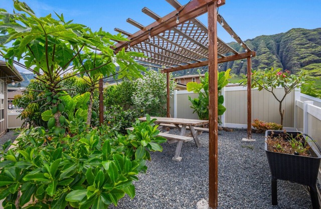 Makaha's Hidden Gem by Kalo Homes