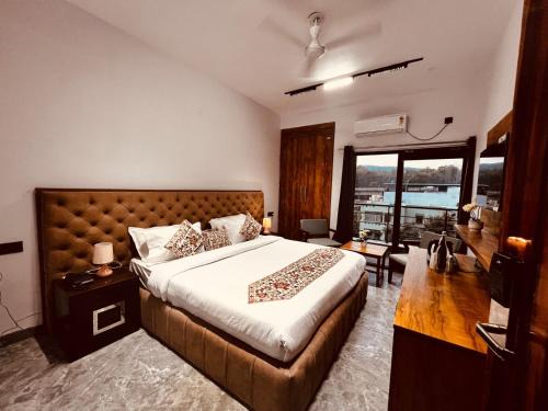 Kalpura Inn