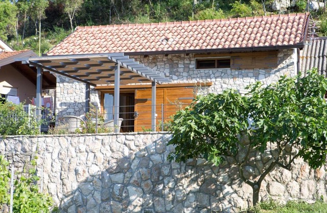Kamena Kuća Hutovo Blato