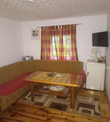 Kamena kuća- Stone House Scepanovic Bijela
