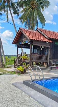 Kampung Cheq Homestay - Private Pool, Free Wifi, Netflix