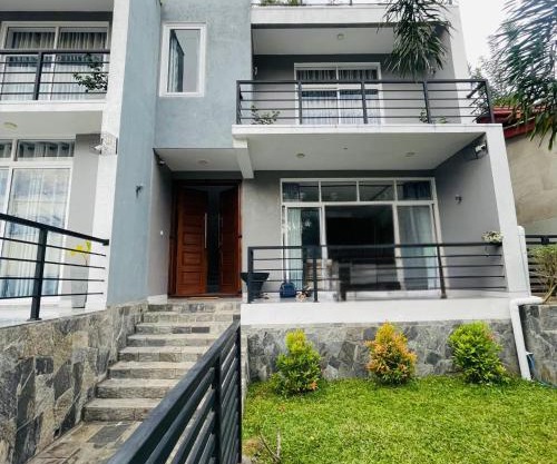 Kandy Villa Grey