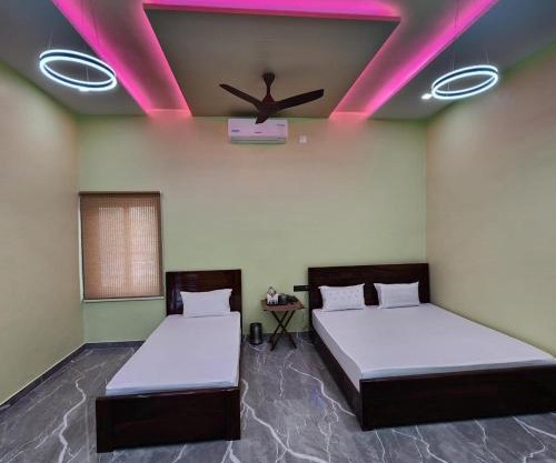 Kanha Hotel and Restaurant