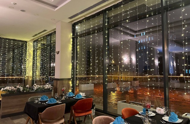 Kanyonvadi Hotel