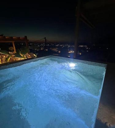 Kaptara Premium Upper Level Unit with Plunge Pool-Part of Kaptara Villa complex