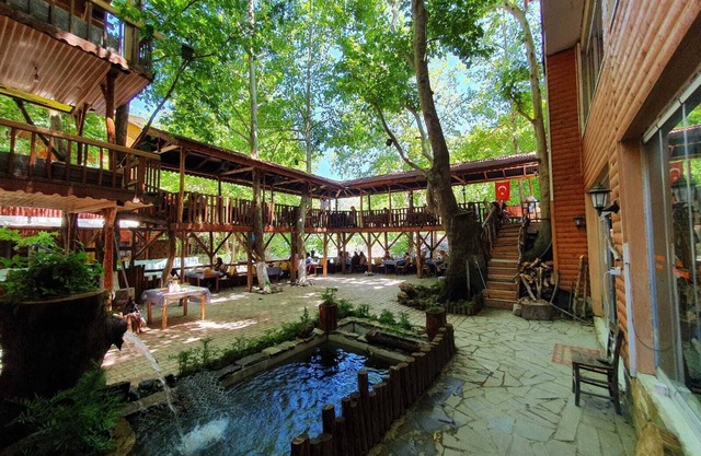 Kapuzbasi Selalesi Sahin Motel
