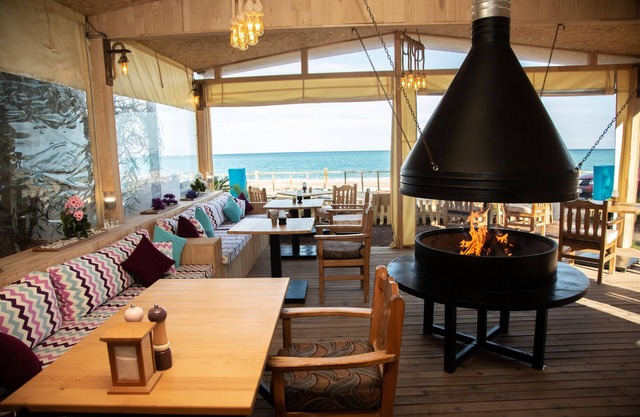 Kara Kedi Beach Bungalow