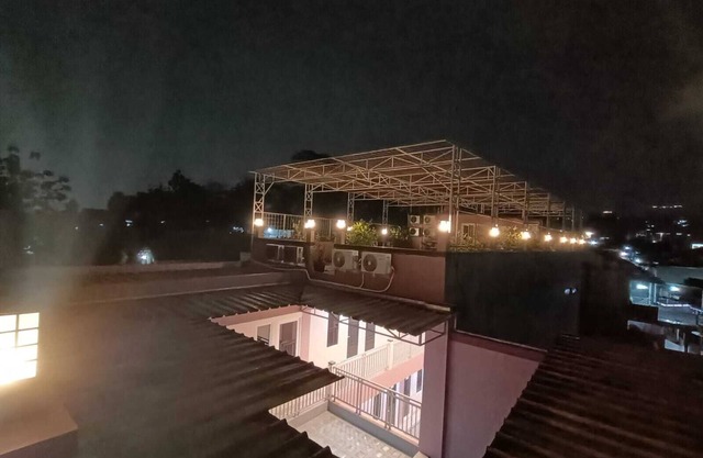 Karana Guesthouse Syariah Bandung & Luang Cafe
