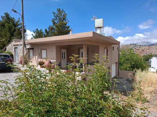 Karofillos homes-Oropedio