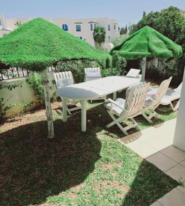 Karray Home Appartement Salon 2 RDC avec Jardin