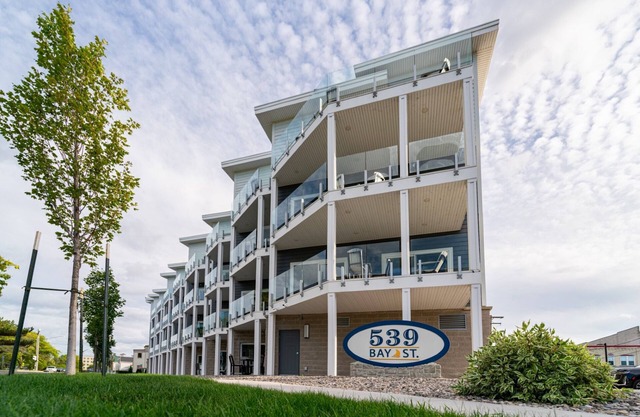 Kasa 539 Bay Street Traverse City
