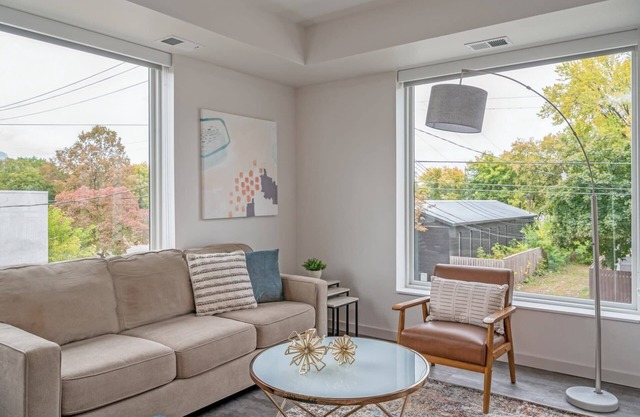 Kasa | Spacious 2BD with Balcony and Gym Access | Minneapolis
