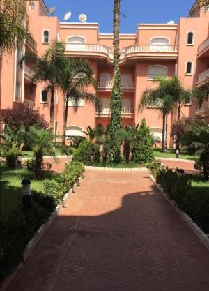 Kasbah de bouznika, style Marrakech avec jardin et piscine