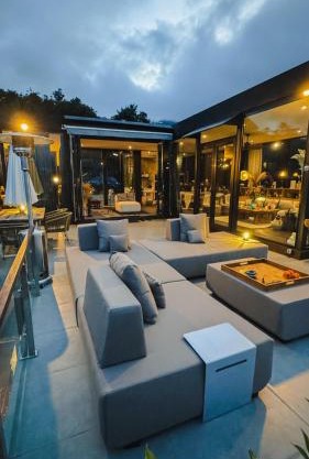Kasbah Omara Luxury Villa - Batur Mountain View