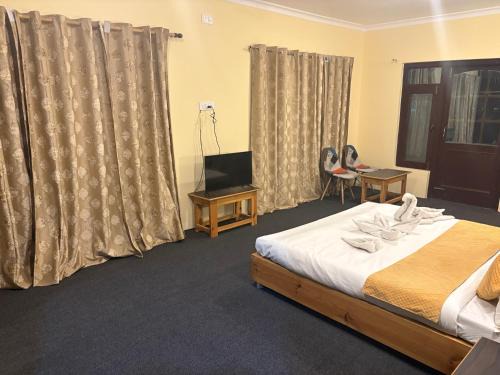 Kashmir Holiday Lodge
