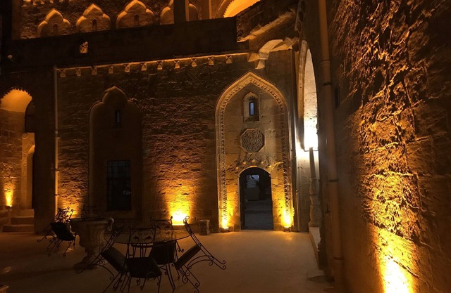 Kasr-I Abbas Hotel