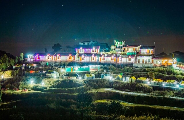 Kastura Cottages - Kanatal