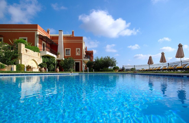 Katalagari Country Suites