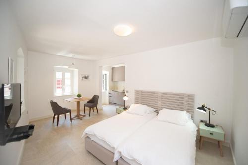 Katareo Apartments