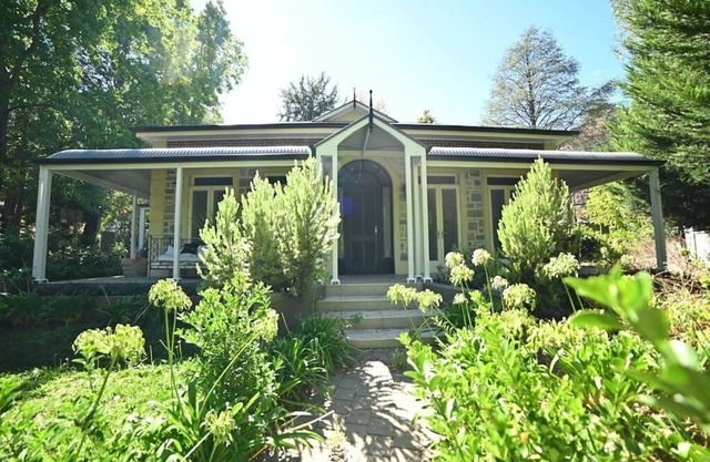 Katherine's Crafers Villa in the Beautiful Hills