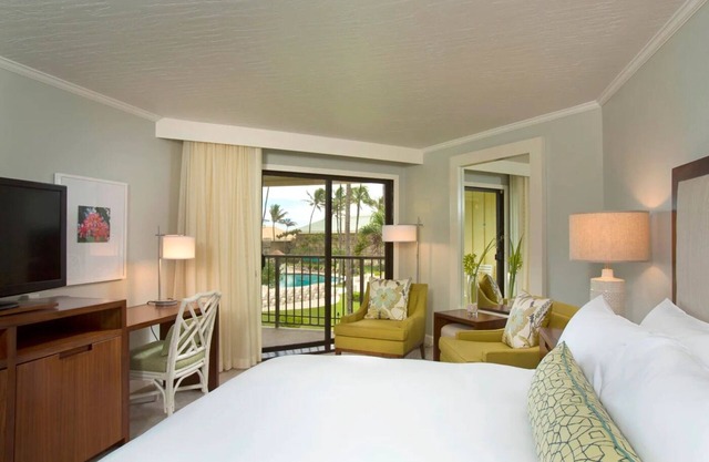 Kauai Beach Resort & Spa Pool Ocean View Unit