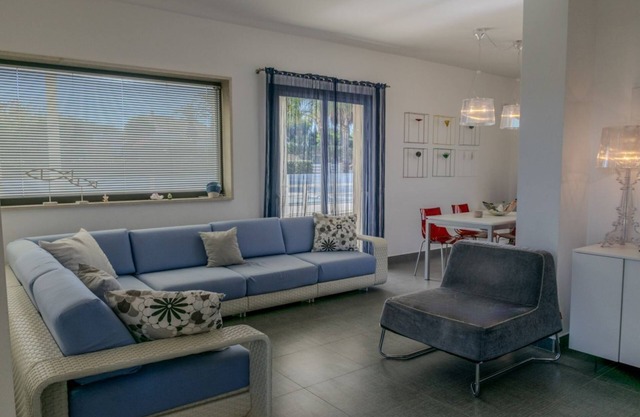 Kaukana Seaside Flat with Shared Swimming Pool