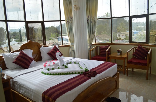 Kayah Golden Hill Hotel