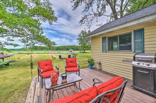Kayaks and Grill Pet-Friendly Mecosta Cottage!
