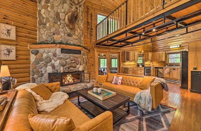 Luxe Riverfront Lodge: Group Wine and Ski Retreats