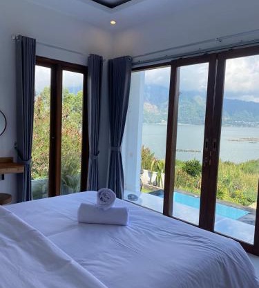 Kayana Lake View