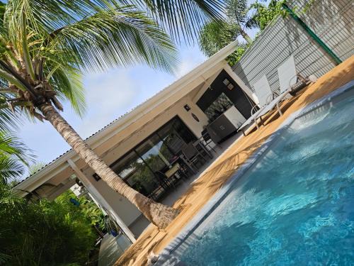 Kaza Lenah villa 2 chambres dont une en mezzanine, piscine et cuve tampon, Saint-François