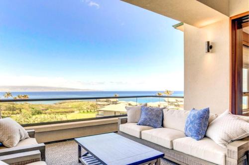KBM Resorts FREE CAR Molokai At Montage Kapalua Bay Ocean view 3-Bedroom Penthouse with Daily Housekeeping Spa