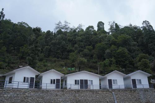 Kedar Wonderland Heli Resort