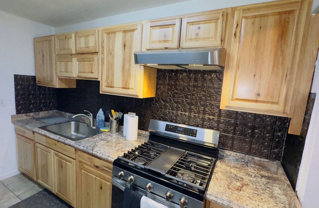 Keep it simple at this peaceful and centrally-located place.