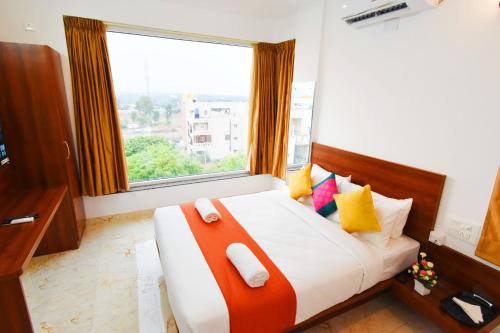 Keerthis Royal Suites - Near International Airport Terminal 1 and 2