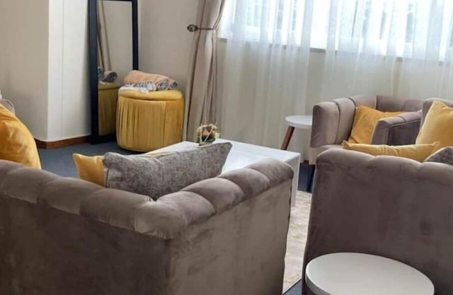 Kenilworth Towers Ascot: Exclusive Apartment