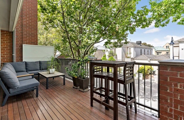 Kensington Escape - BBQ and Parking