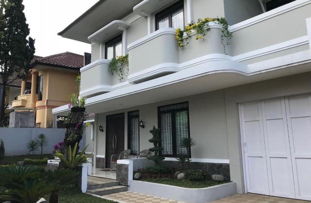 Kensington Villa