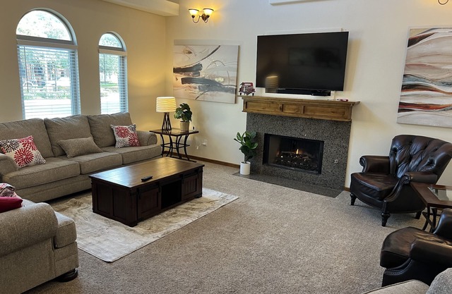 August Dates Available! Perfect spot for TTU Move In!