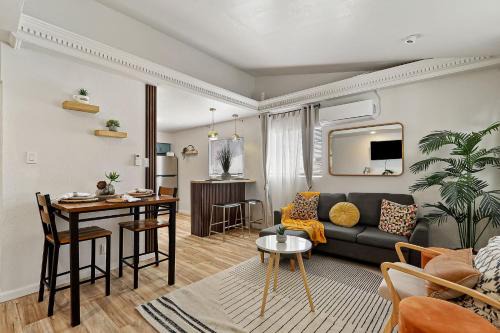 Kentucky Apt 3