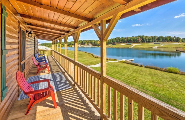 Kentucky Hidden Gem: Trails, Dock & Waterfall