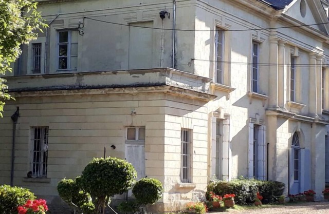 Radendour manor house, villa, indoor pool 10 minutes from the beaches, 1 hectare park